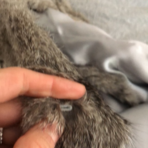 Indress Rabbit fur vest with pockets and tie - Picture 11 of 11